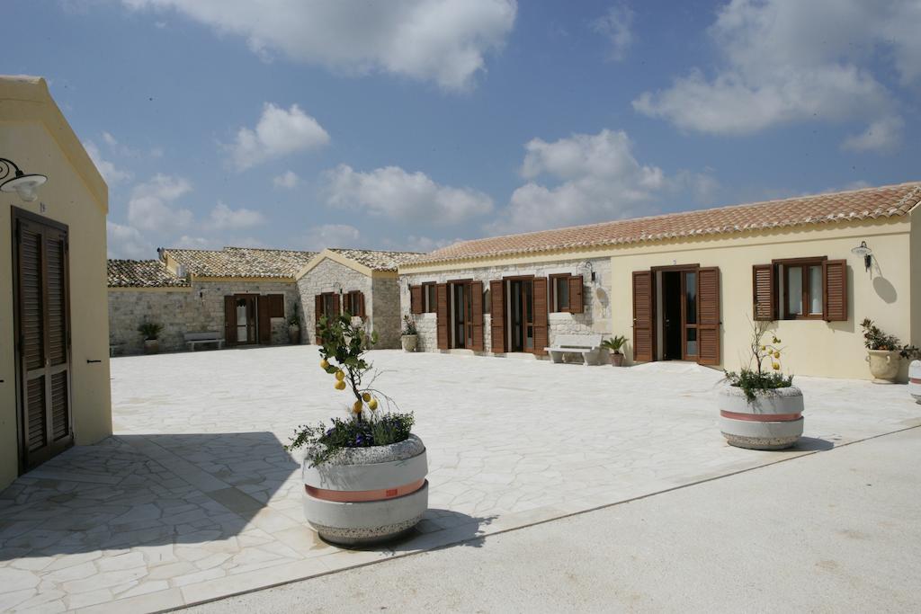 Oasi Di Cava Ispica Villa Pietre Nere San Zagaria Eksteriør billede