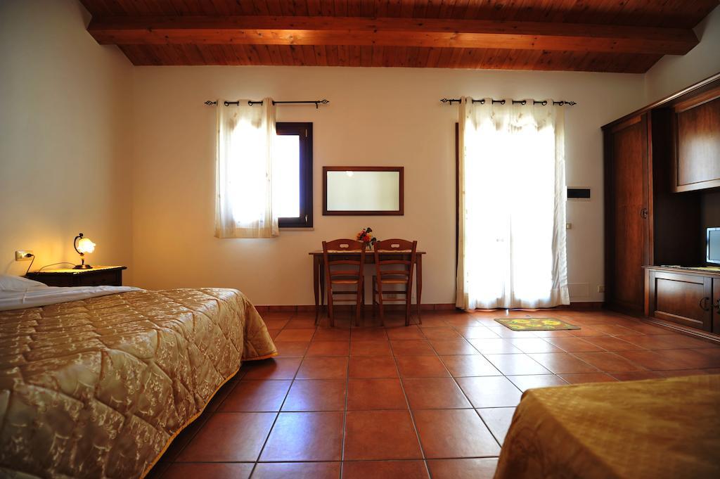 Oasi Di Cava Ispica Villa Pietre Nere San Zagaria Værelse billede