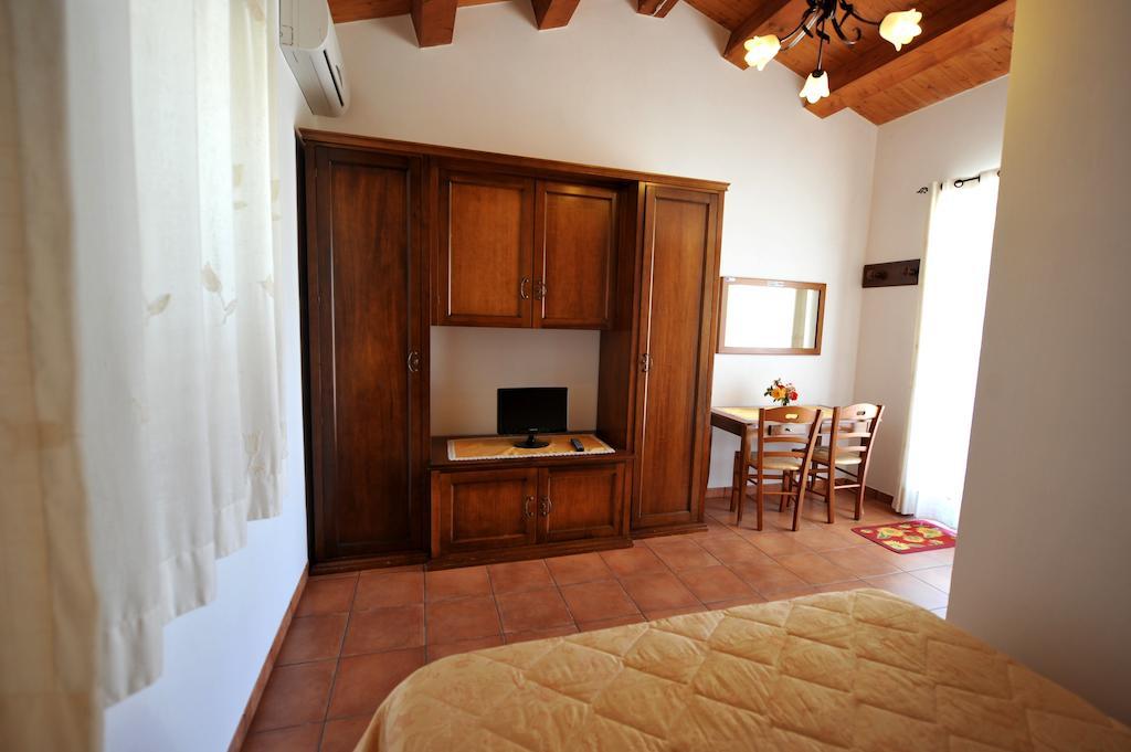 Oasi Di Cava Ispica Villa Pietre Nere San Zagaria Værelse billede