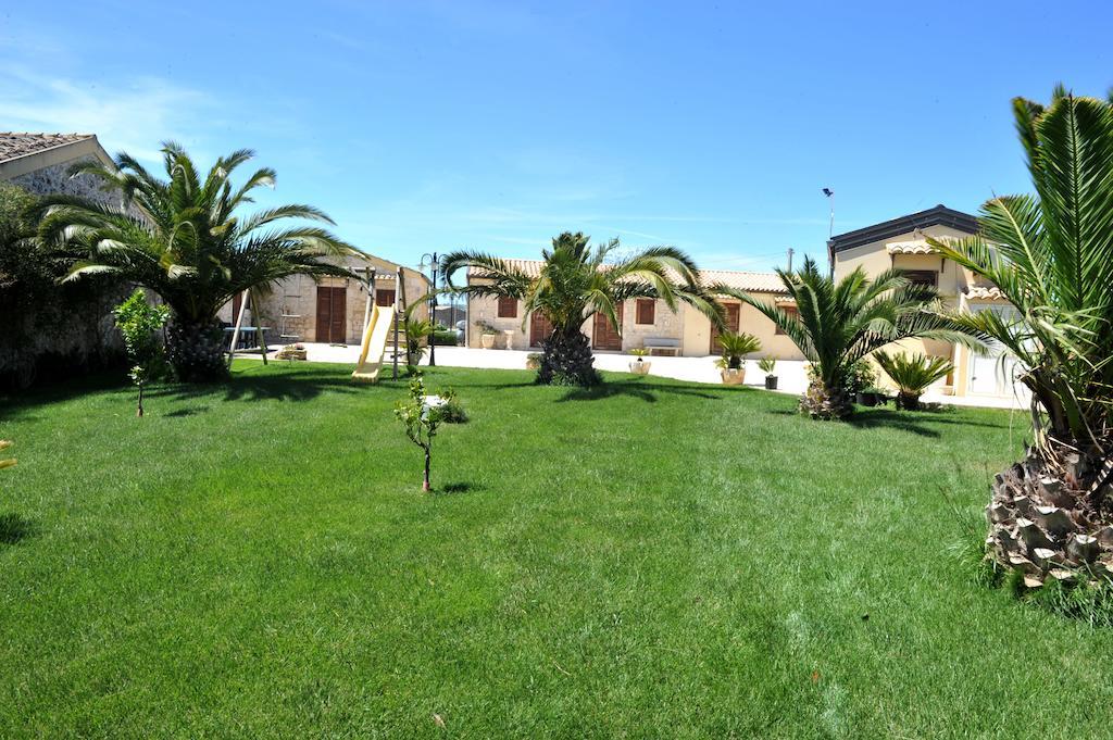 Oasi Di Cava Ispica Villa Pietre Nere San Zagaria Eksteriør billede