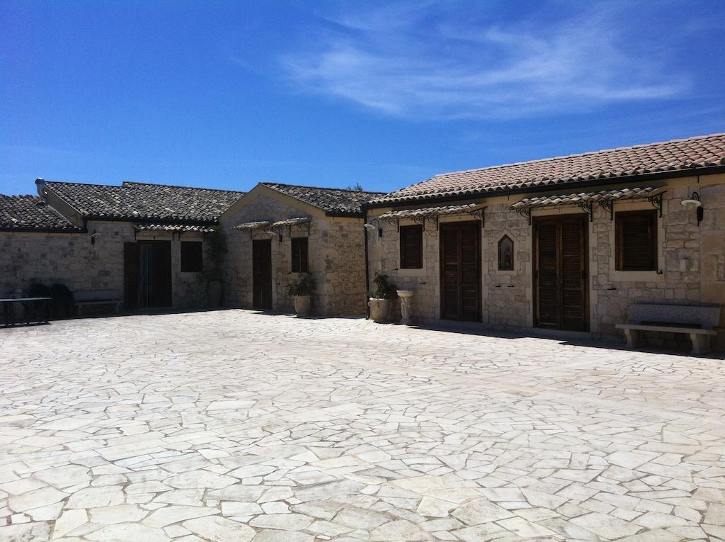 Oasi Di Cava Ispica Villa Pietre Nere San Zagaria Eksteriør billede