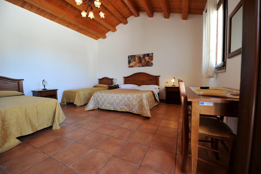 Oasi Di Cava Ispica Villa Pietre Nere San Zagaria Værelse billede