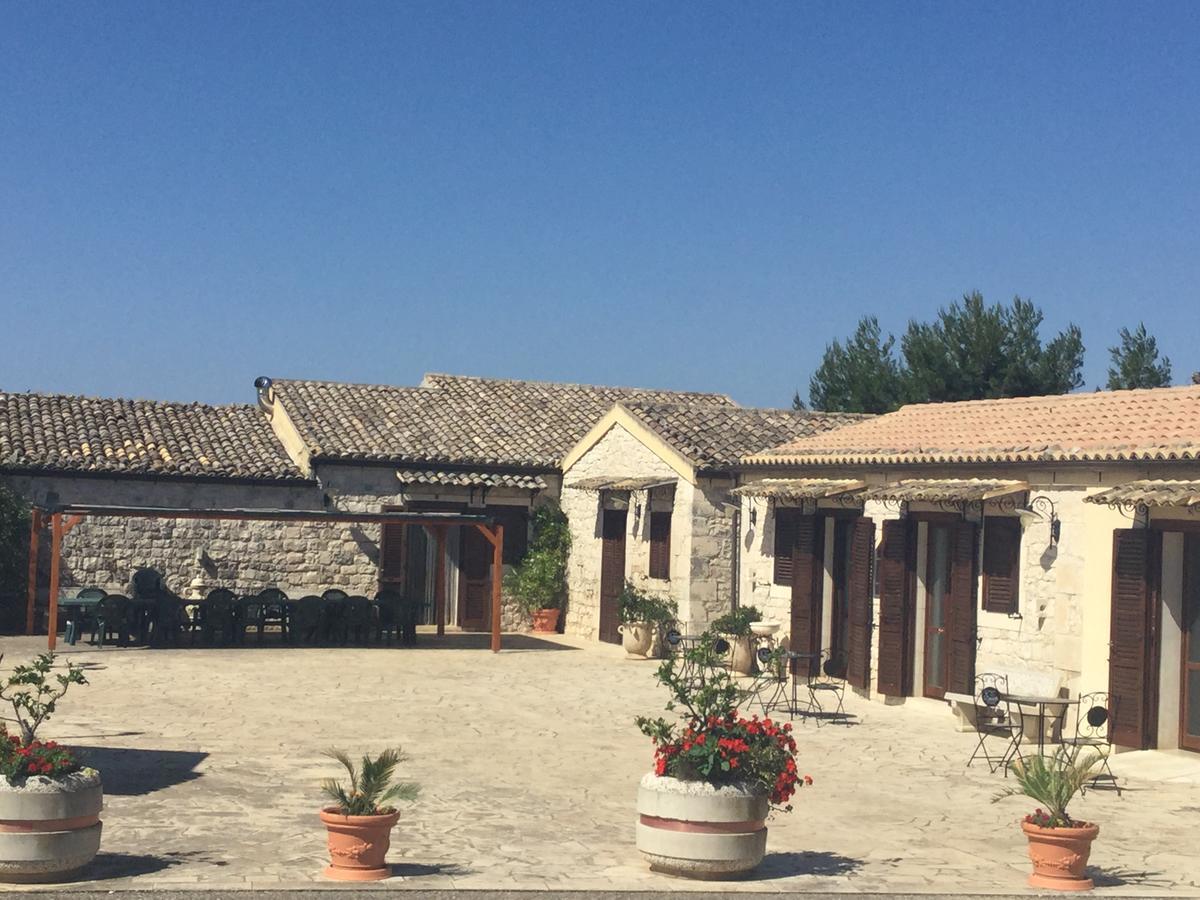 Oasi Di Cava Ispica Villa Pietre Nere San Zagaria Eksteriør billede